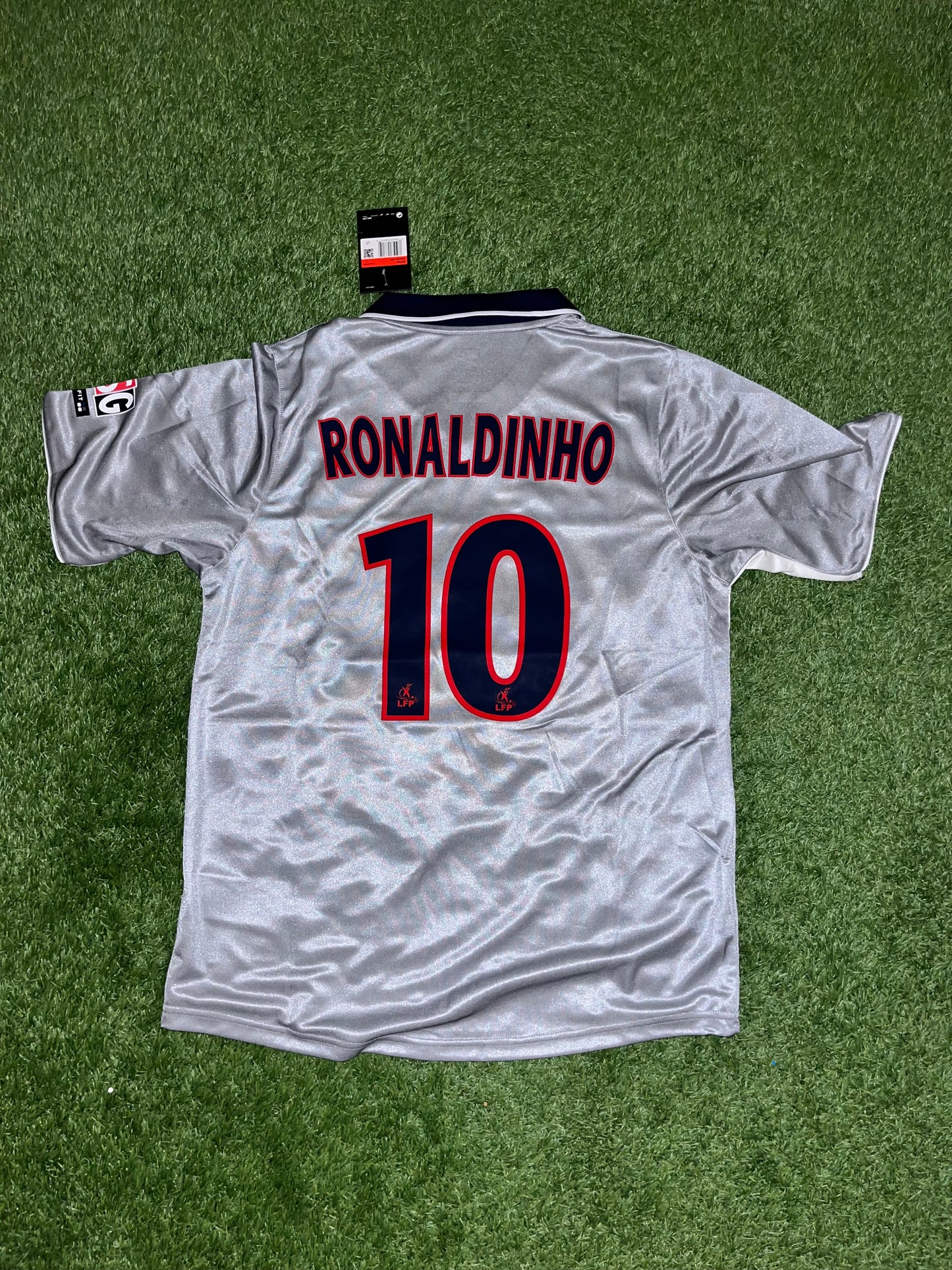 PSG Retro Away Kit 2000 -2001 - RONALDINHO 10