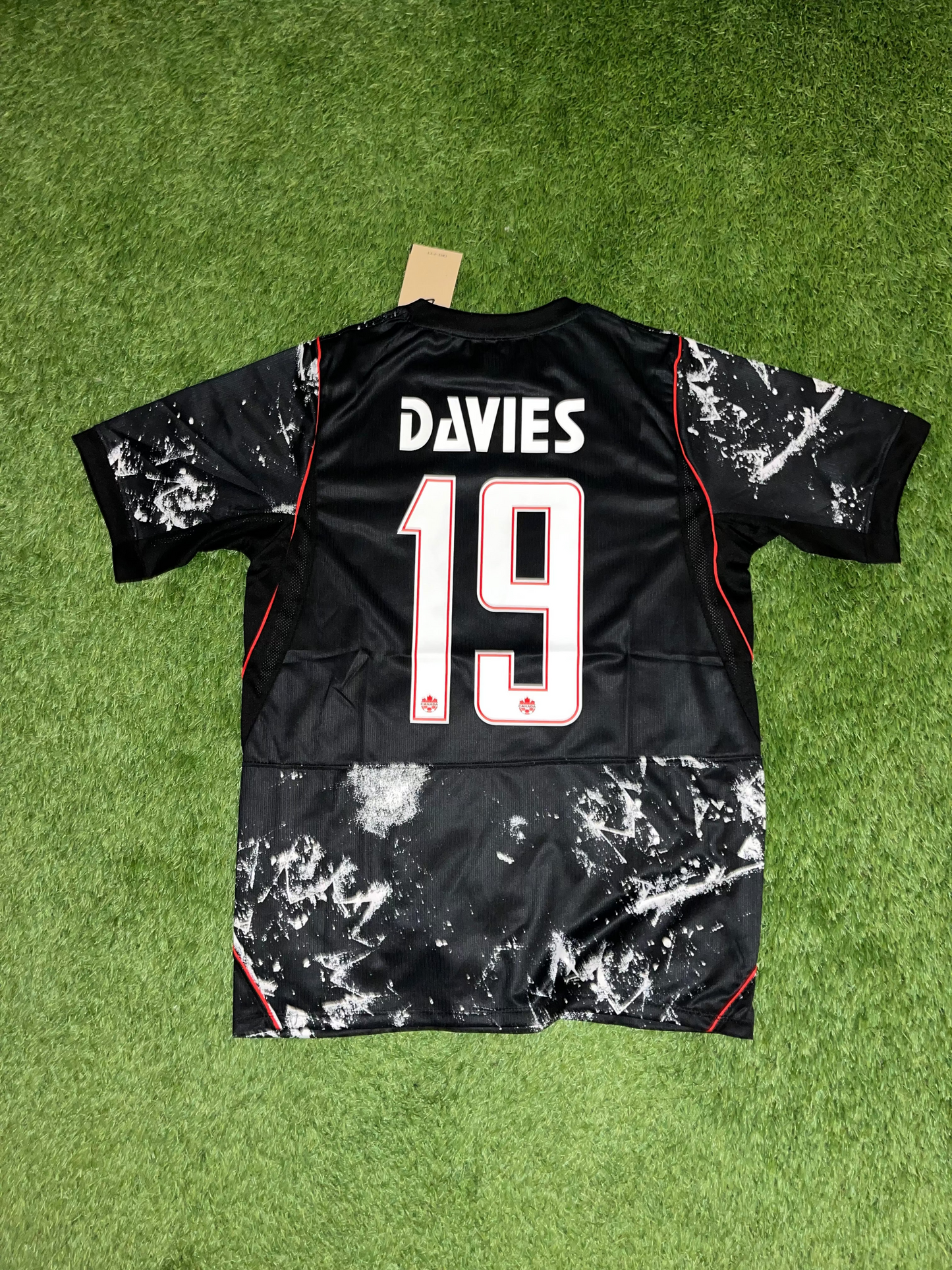 Canada Away Kit 2026 - DAVIES 19