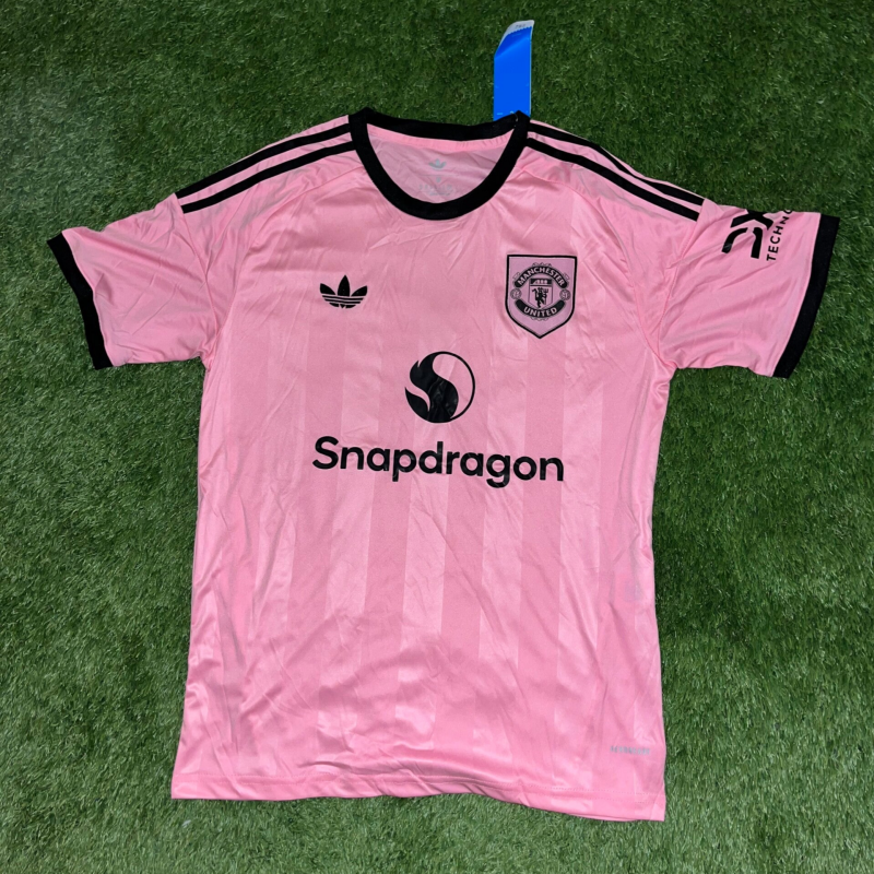 Manchester United Goalkeeper Kit 25-26