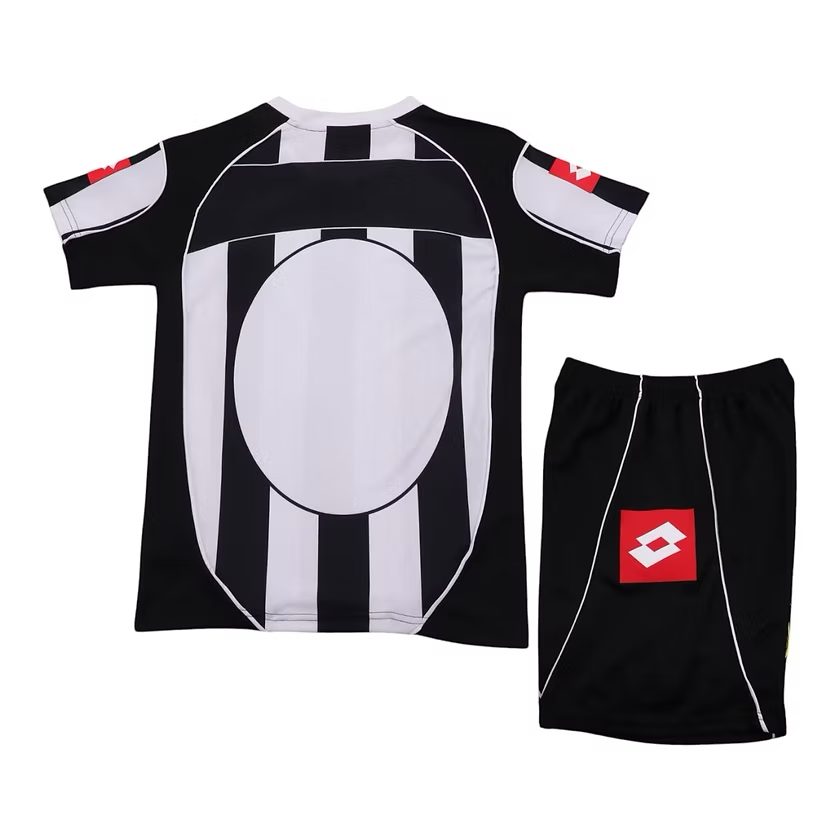 Juventus Home Kids Kit 2002 - 2003