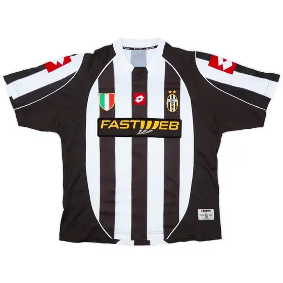 Juventus RETRO Home Kit 2001 - 2002