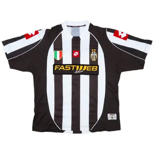 Juventus RETRO Home Kit 2001 - 2002