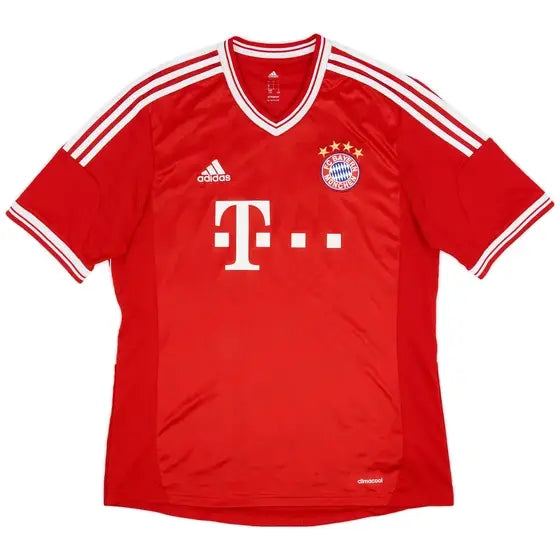 Bayern Munich RETRO Home Kit  2013 - 2014