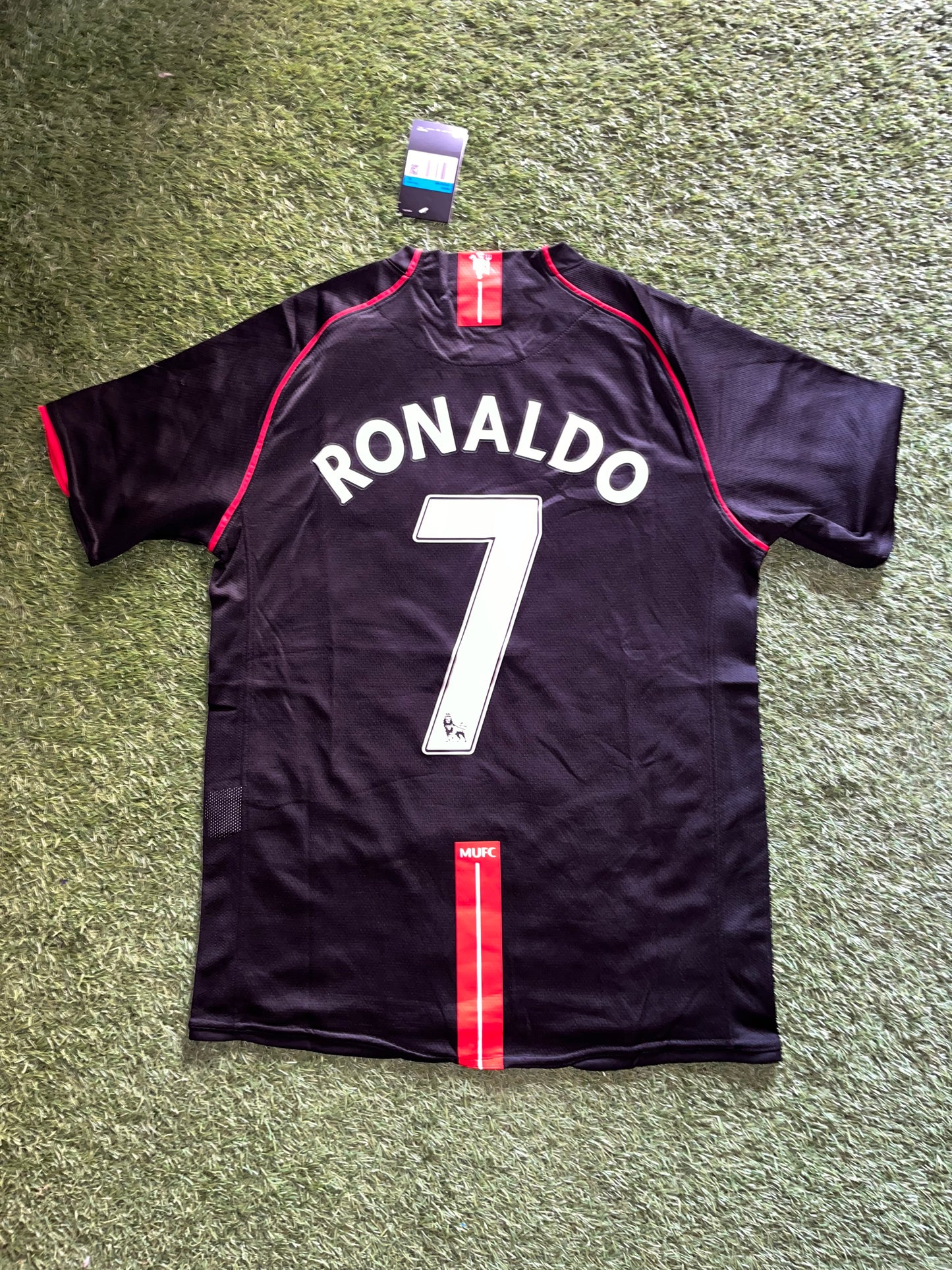 Manchester United Away Retro Kit 07-08 - RONALDO 7