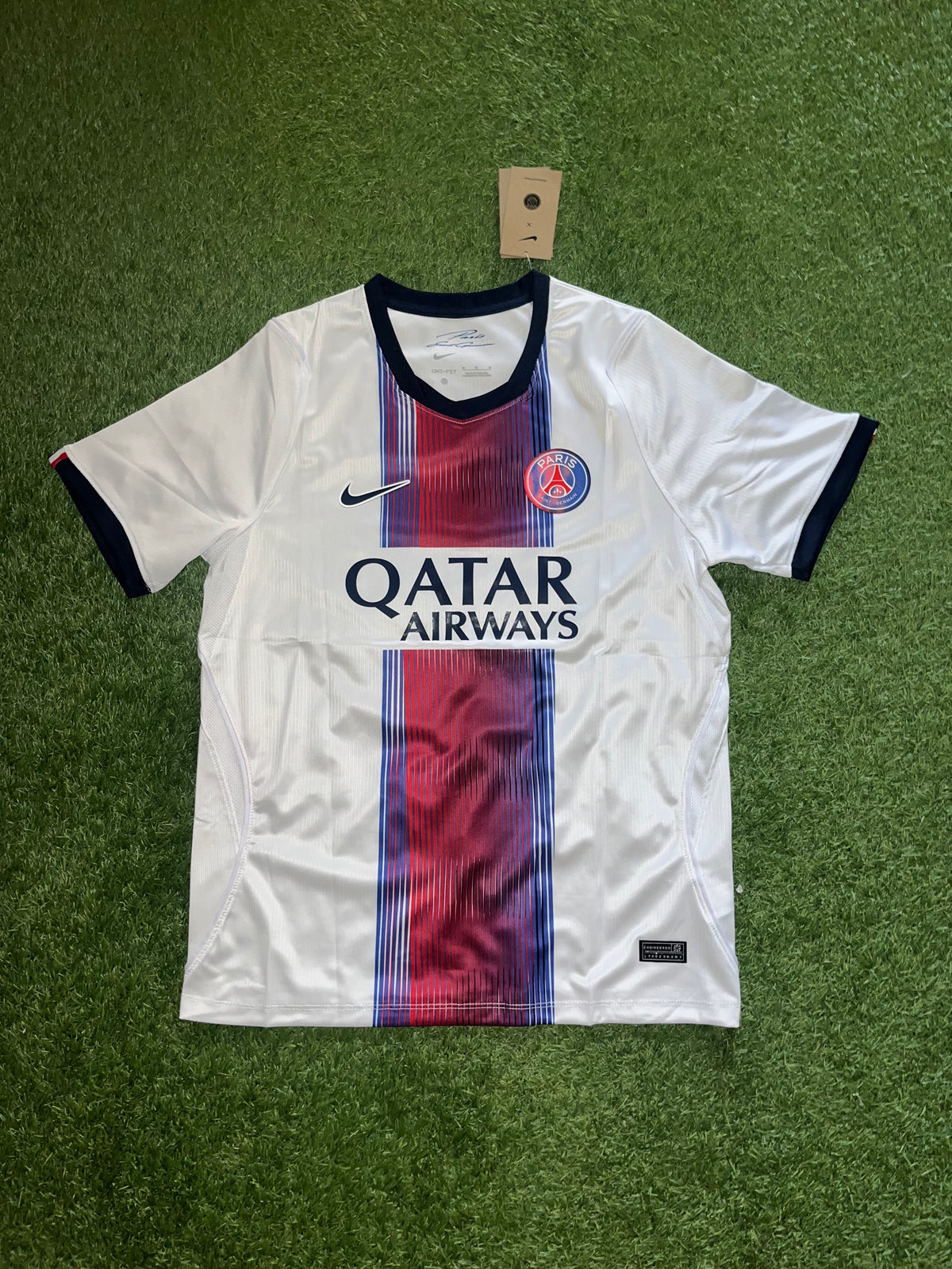 PSG Away Kit 26-27  -  VITINHA 17