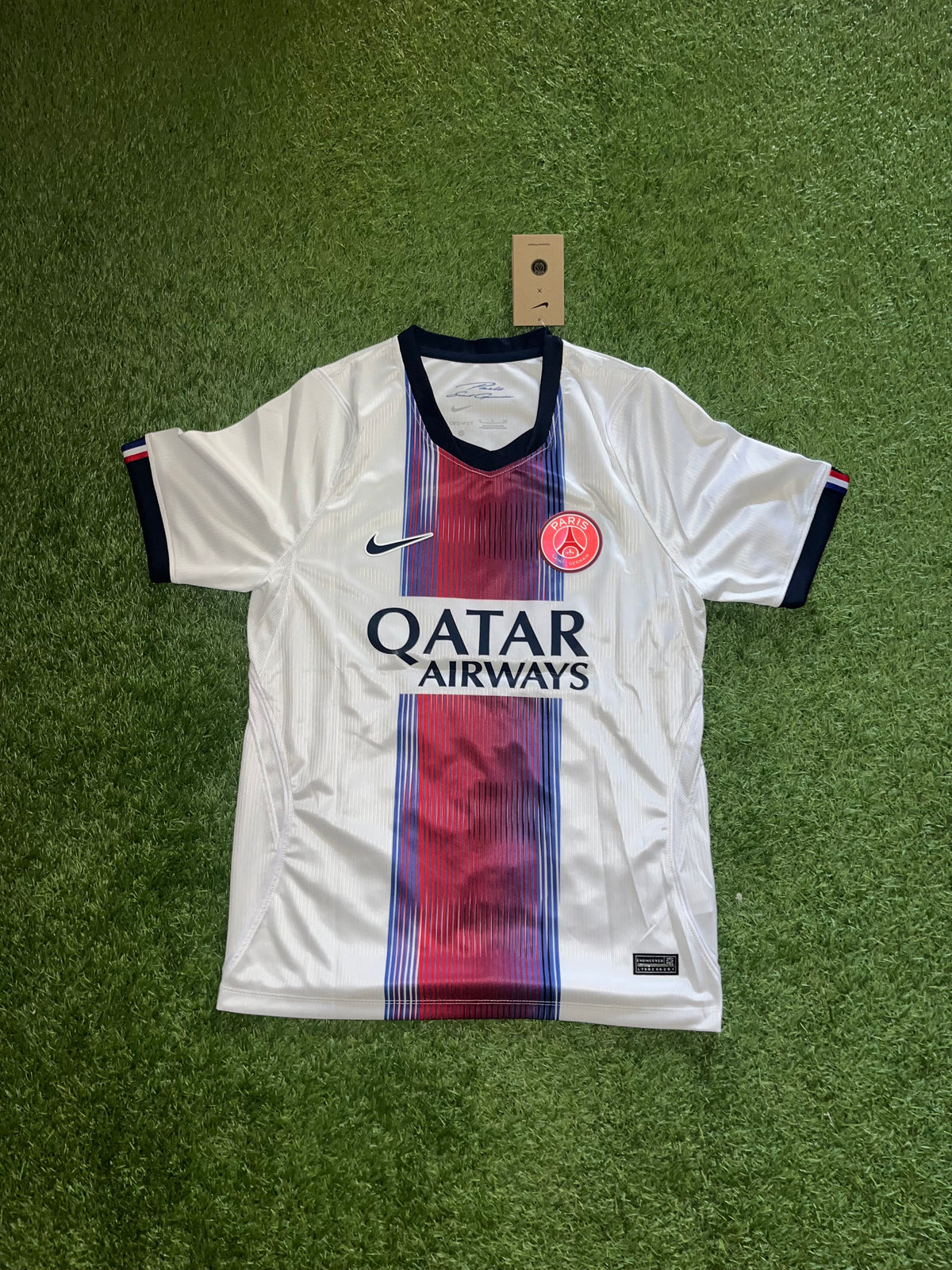 PSG Away Kit 26-27  -  KVARATSKHELIA 7