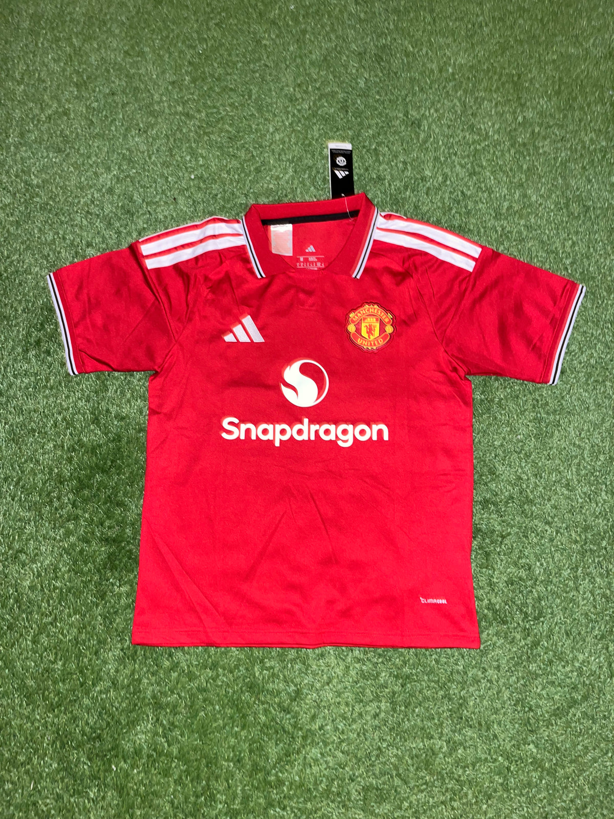 Manchester United Home Kit 26-27  -  CUNHA 10