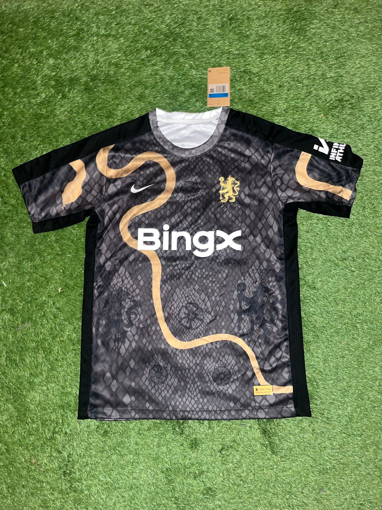 Chelsea Special Edition Kit - CAICEDO 25