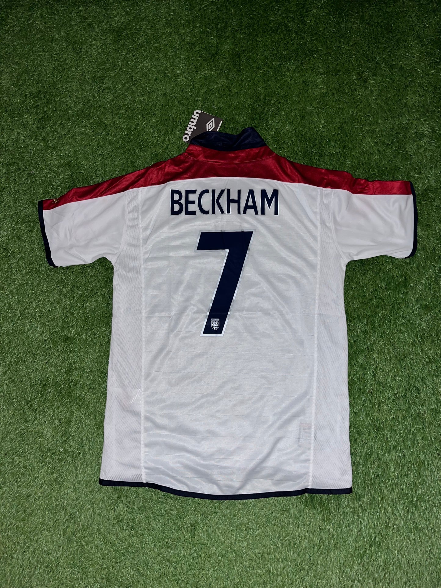 England Home Retro Kit 2003 - BECKHAM 7