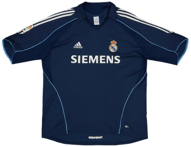 Real Madrid RETRO Away Kit 2005 - 2006