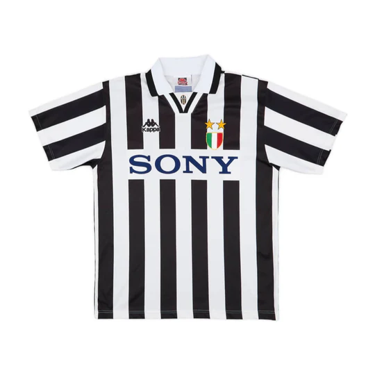 Juventus RETRO Home Kit 1995 - 1997