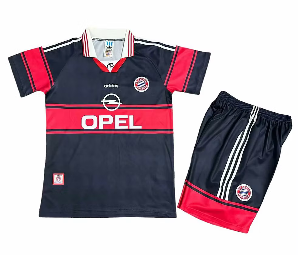 Bayern Munich Away Kids Kit 1997 - 1999