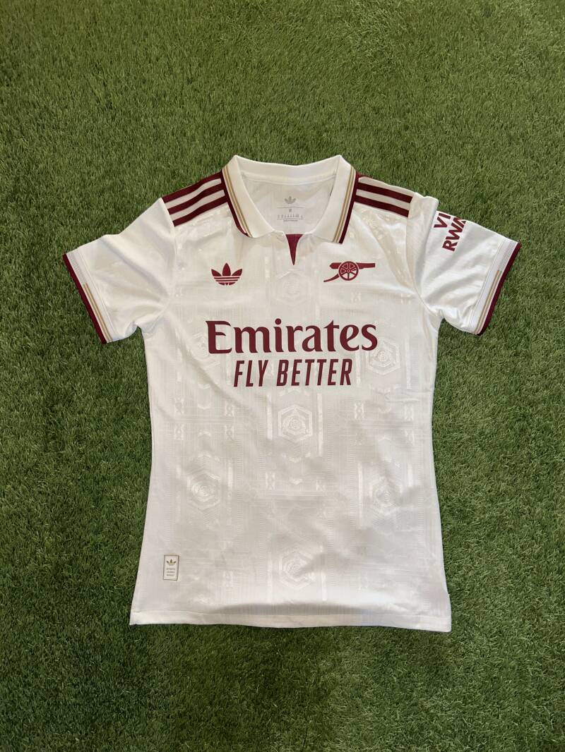 Arsenal Third Kit 25-26  -  GYÃƒâ€“KERES 14