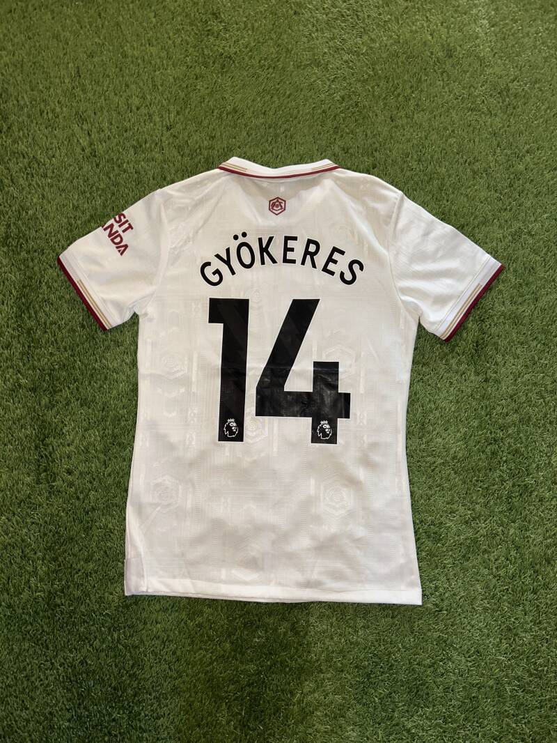 Arsenal Third Kit 25-26  -  GYÃƒâ€“KERES 14
